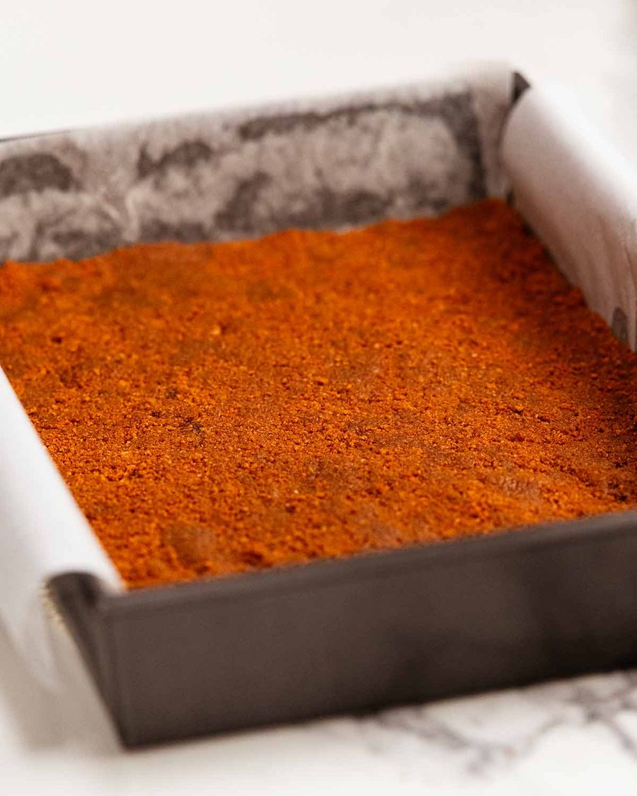 Easy Christmas Cheesecake Slab – no bake! Recipe
