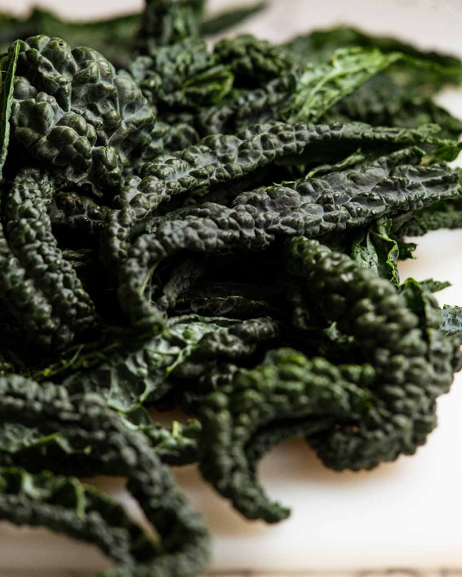 The most amazing Chicken Kale Salad Recipe Tuscan kale