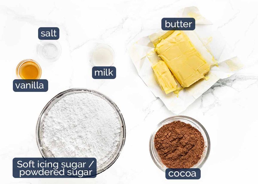 Mini chocolate cakes Recipe