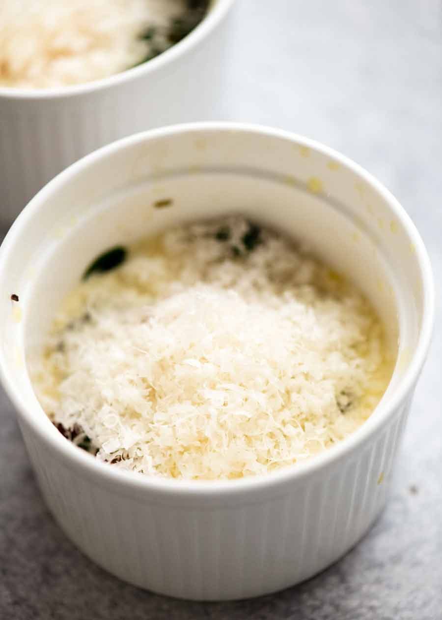 Shirred Eggs (Baked Eggs with Spinach & Mushrooms) Recipe Making Baked Eggs - Shirred Eggs