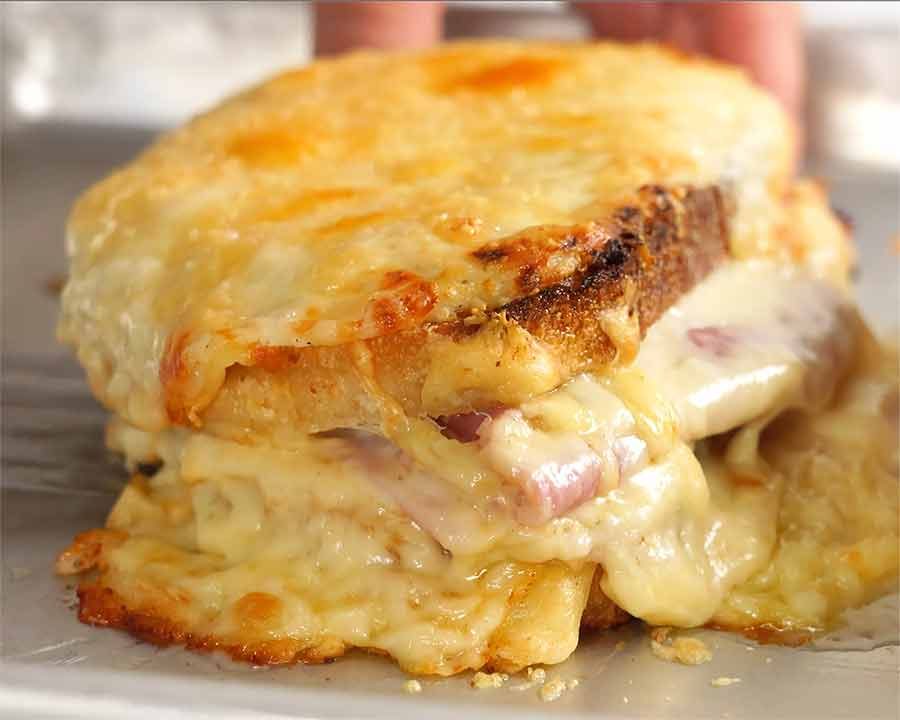 Croque Monsieur – the ultimate ham & cheese sandwich! Recipe