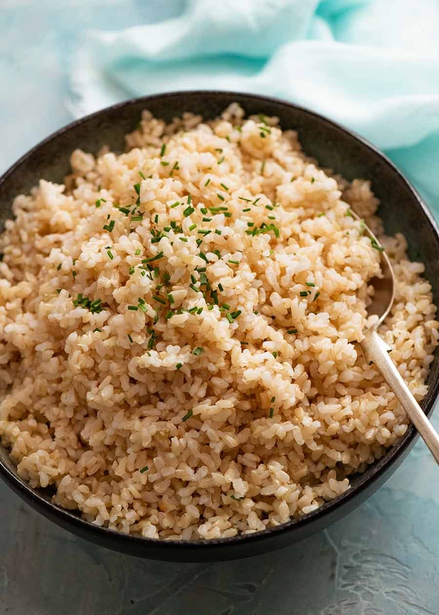 How to Cook Brown Rice Recipe Bowl of freshly cooked brown rice