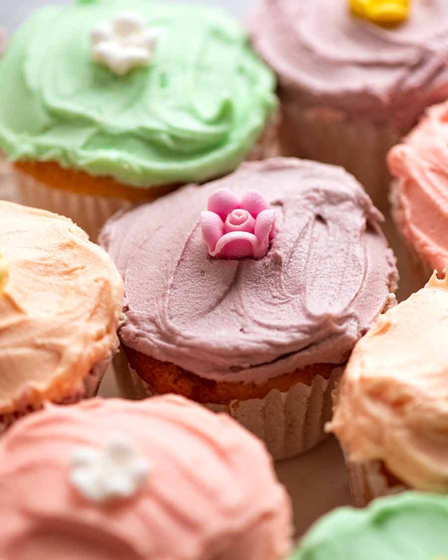 Vanilla Cupcakes (that actually stay moist) Recipe Vanilla Cupcakes with colourful buttercream frosting