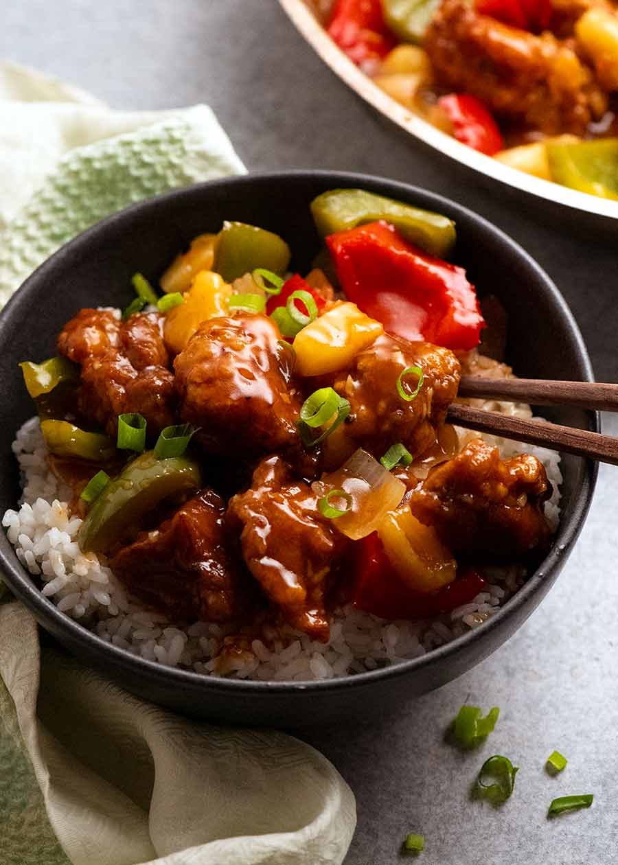Sweet and Sour Pork – best ever! Recipe Sweet and Sour Pork in a bowl, ready to be eaten