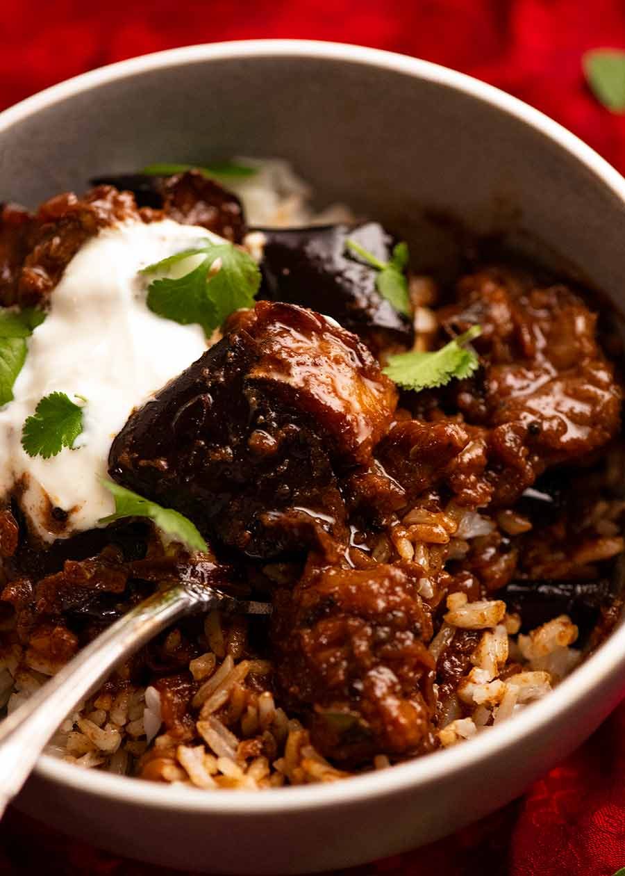 Eggplant Curry – South Indian Brinjal Curry Recipe