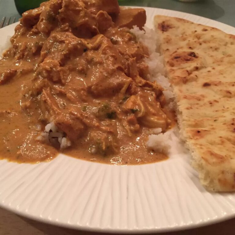 Easy slow cooker chicken tikka masala