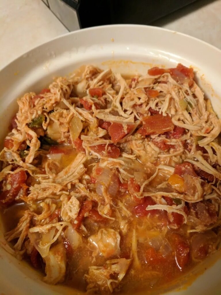 Slow cooker shredded chicken tacos