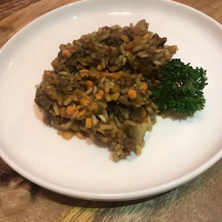 Ground beefÂ lentil curry