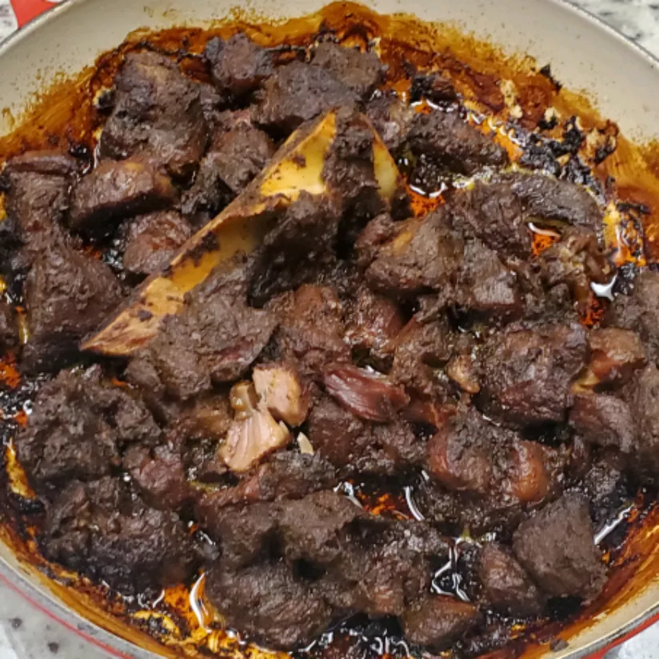 Carne adovada