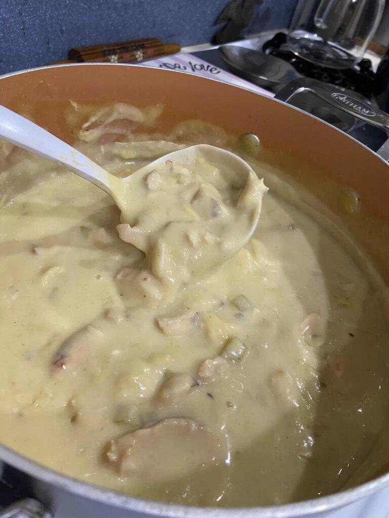 Creamy chicken enchilada soup