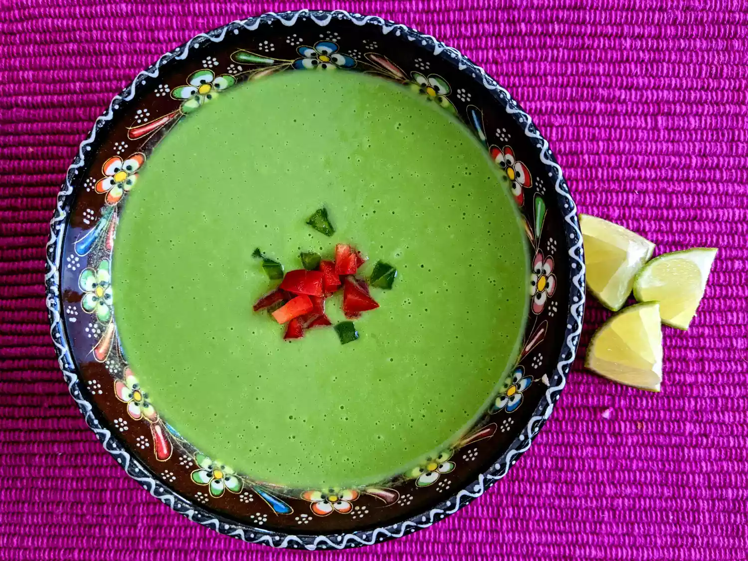 Mexican cold pea soup