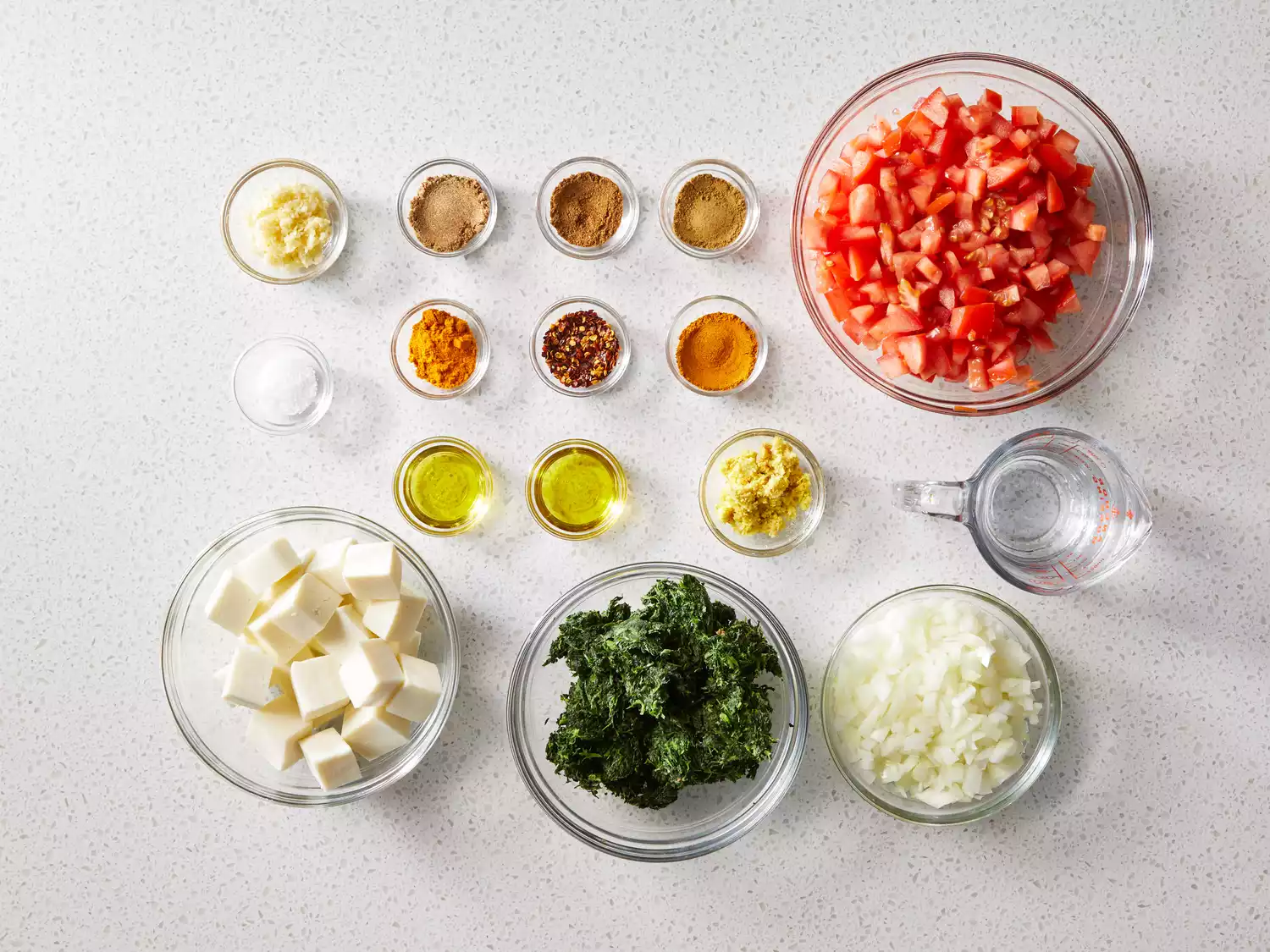 Ingredients to make palak paneer