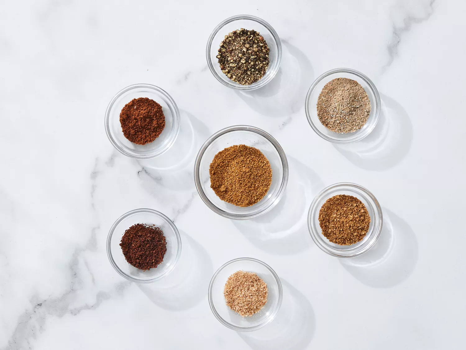 Ingredients to make homemade garam masala spice mix