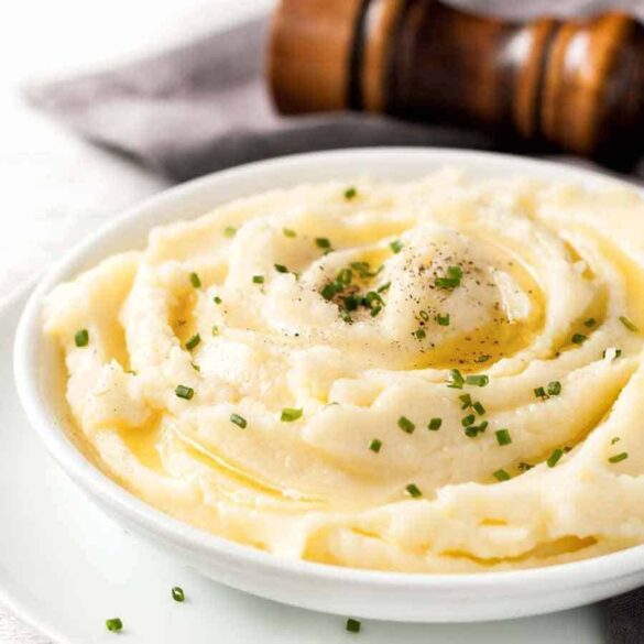 Make Ahead Mashed Potatoes (Restaurant Trick) Recipe