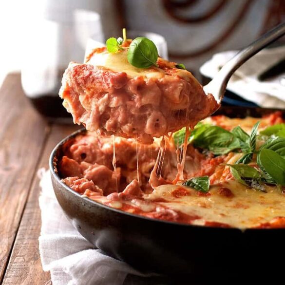 Creamy Tomato Pasta Bake with Chicken (One Pot) Recipe
