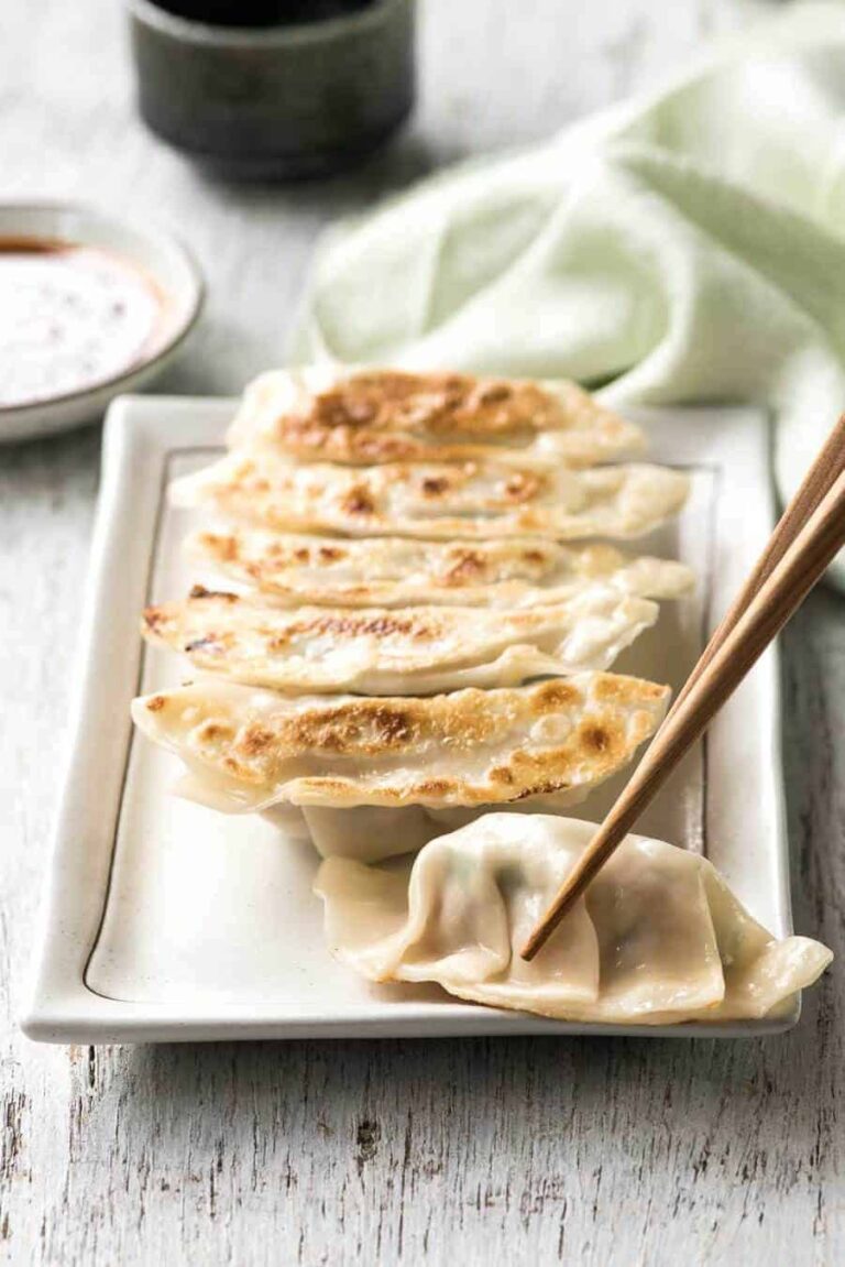Gyoza japanese dumplings 2.jpg