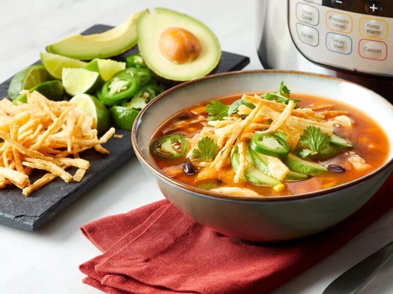 Instant pot chicken tortilla soup