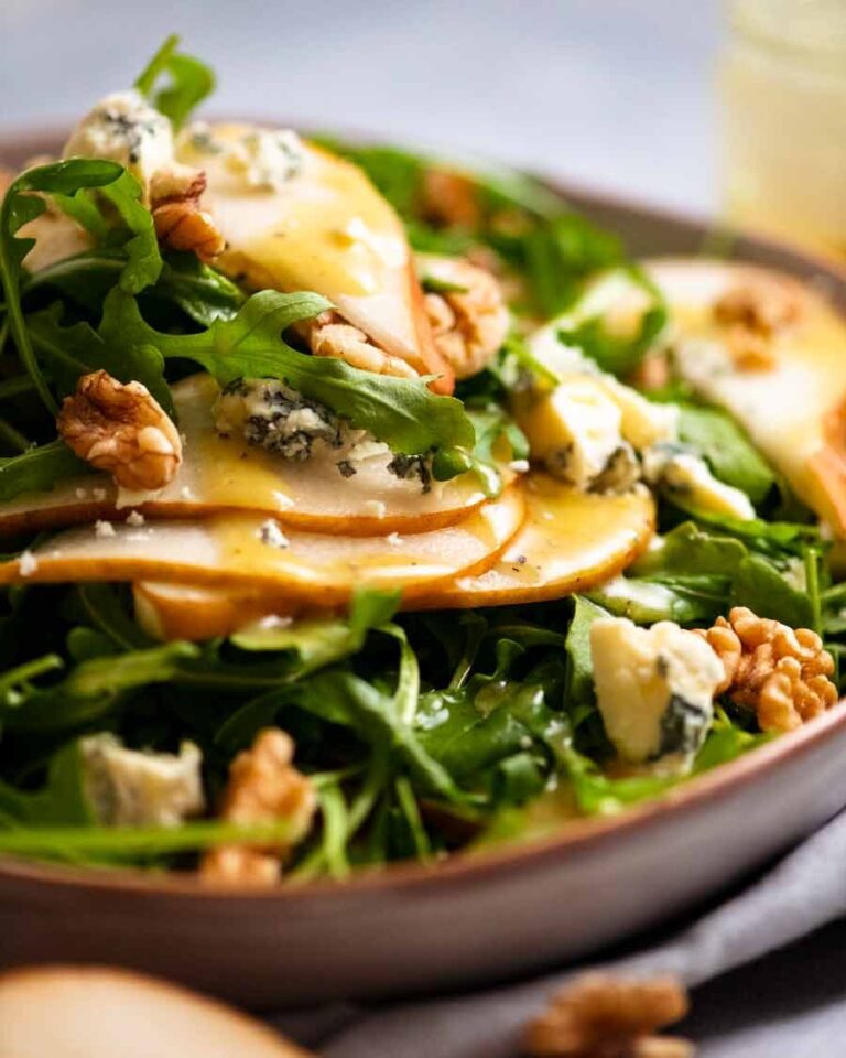 Pear Salad with blue cheese Recipe