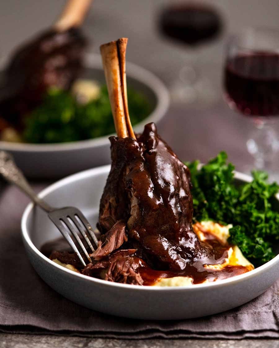 Lamb shanks red wine sauce 2 900px.jpg