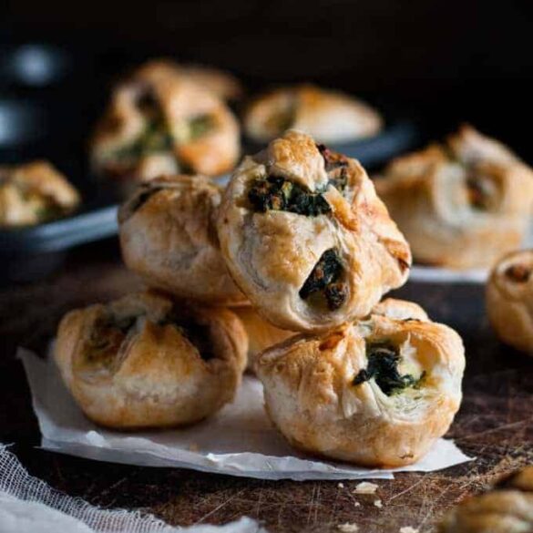 Ricotta and Spinach Puff Pastry Bites Recipe